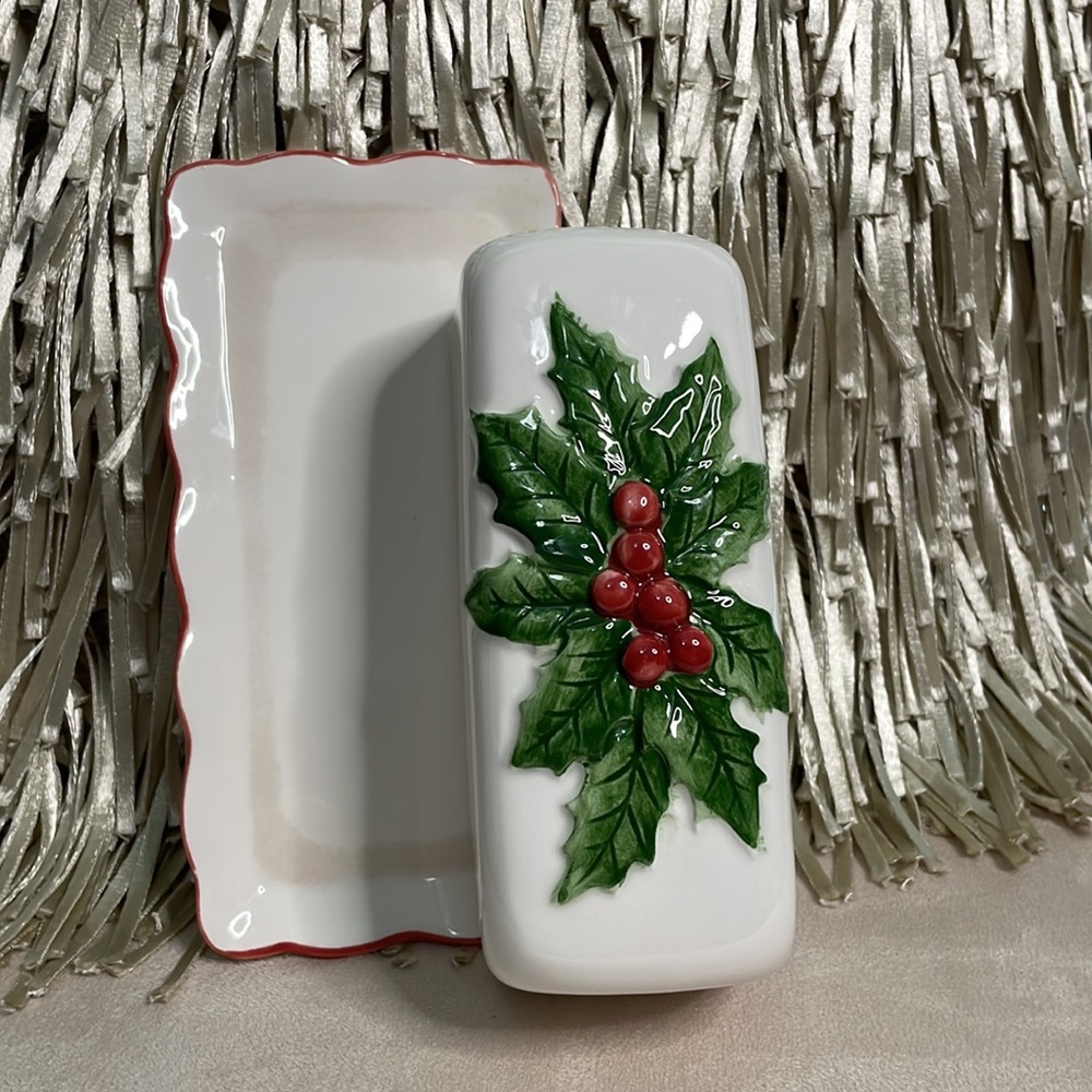 Mary Ann Baker - Christmas Butter and Napkin Holder - Picture 3 of 4